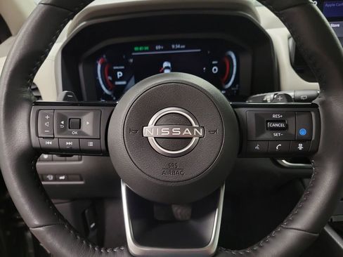 Used 2024 Nissan Rogue SL w/ SL Premium Package FWD image 18