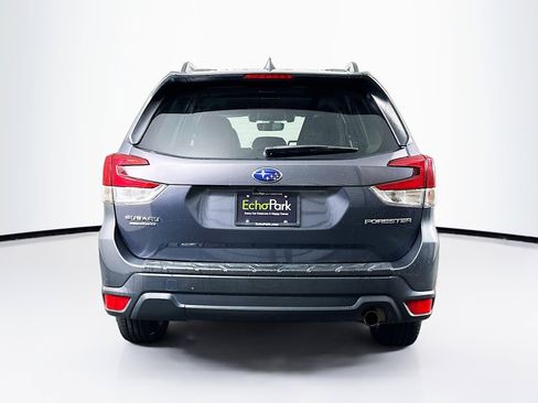 Used 2020 Subaru Forester Limited image 7
