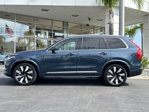 Certified 2023 Volvo XC90 T8 Ultimate w/ Lounge Package AWD/4WD image 2