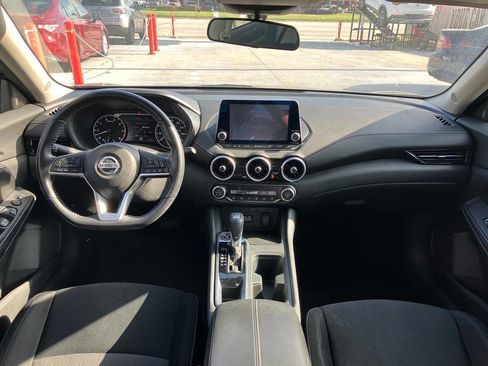 Used 2020 Nissan Sentra SV FWD image 6