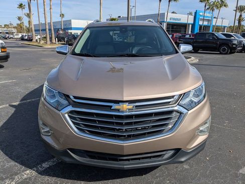 Used 2018 Chevrolet Equinox Premier image 9