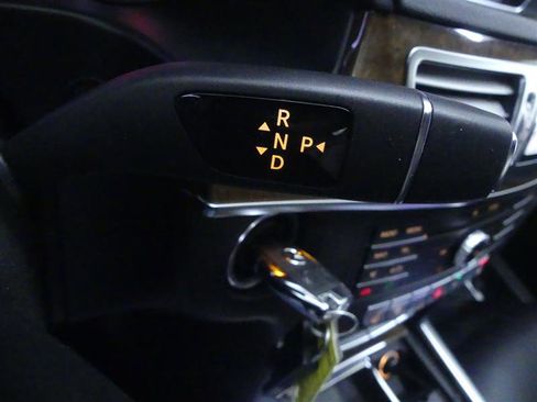 Used 2016 Mercedes-Benz E 350 4MATIC w/ Premium Package image 19