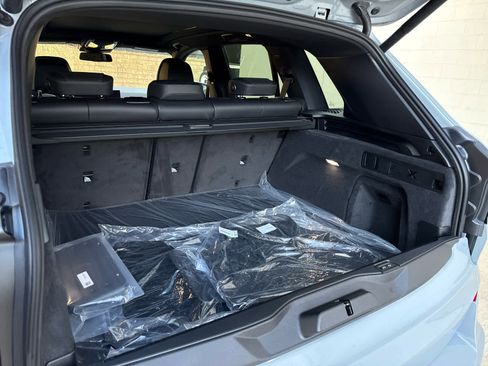 New 2026 BMW X5 xDrive50e w/ M Sport Package image 18