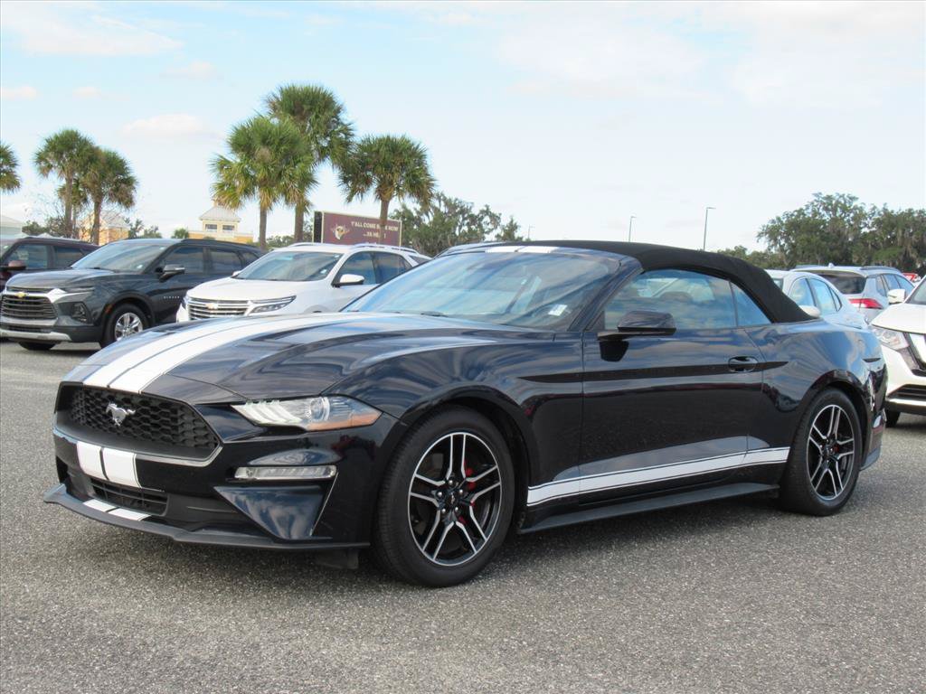 Used 2021 Ford Mustang Premium RWD image 3