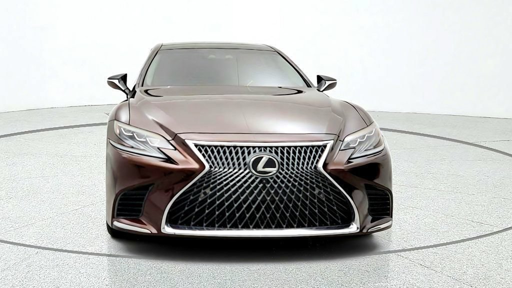 Used 2018 Lexus LS 500 w/ Luxury Package RWD image 2