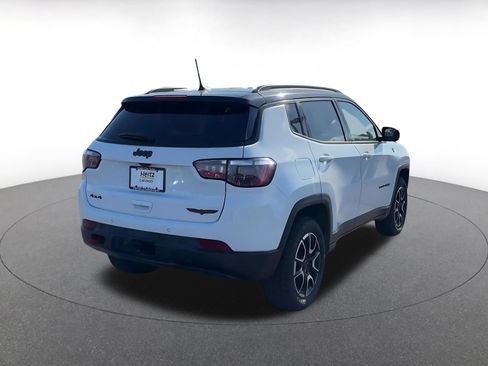 Used 2025 Jeep Compass Trailhawk w/ Trailer Tow Group AWD/4WD image 15