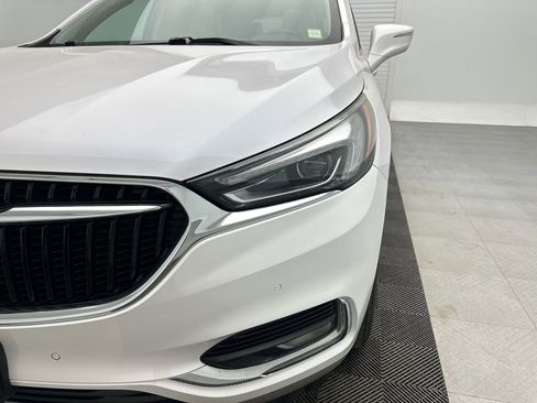 Used 2018 Buick Enclave Premium w/ Experience Buick Package image 11