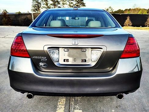 Used 2006 Honda Accord EX image 8