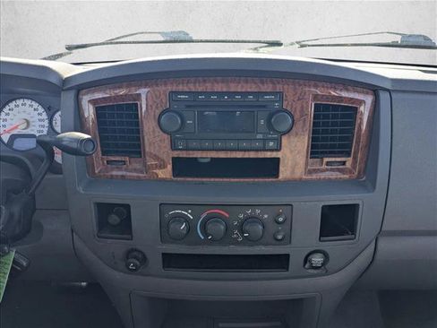 Used 2006 Dodge Ram 2500 Truck SLT image 12