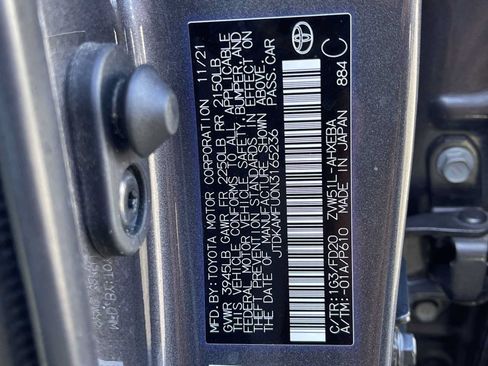 Used 2022 Toyota Prius LE FWD image 29