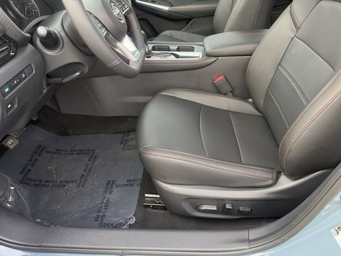 Certified 2025 Nissan Sentra SR w/ SR Premium Package image 14