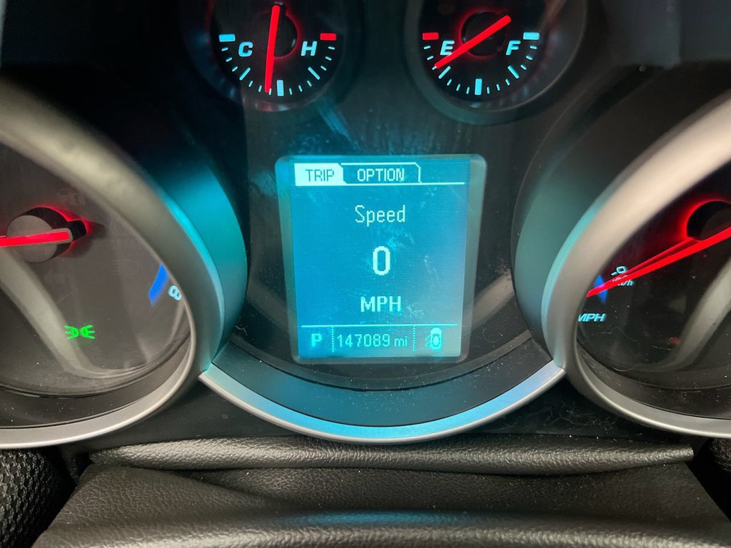 Used 2016 Chevrolet Cruze LT FWD image 13
