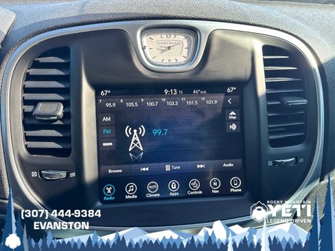 Used 2017 Chrysler 300 C AWD/4WD image 26