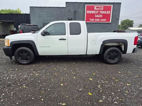 Used 2011 Chevrolet Silverado 1500 W/T image 1