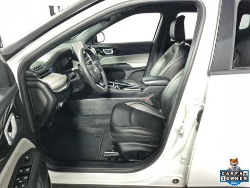 Used 2024 Jeep Compass Limited AWD/4WD image 9