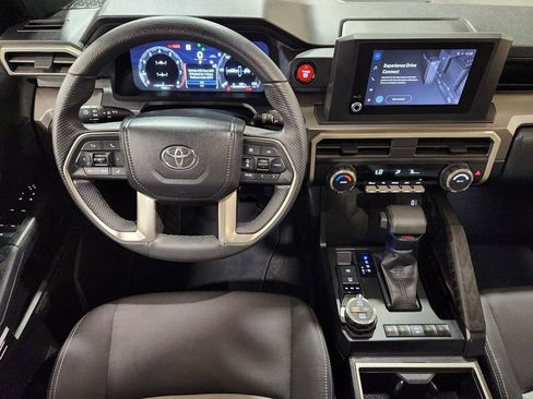 Used 2024 Toyota Tacoma TRD Off-Road image 46