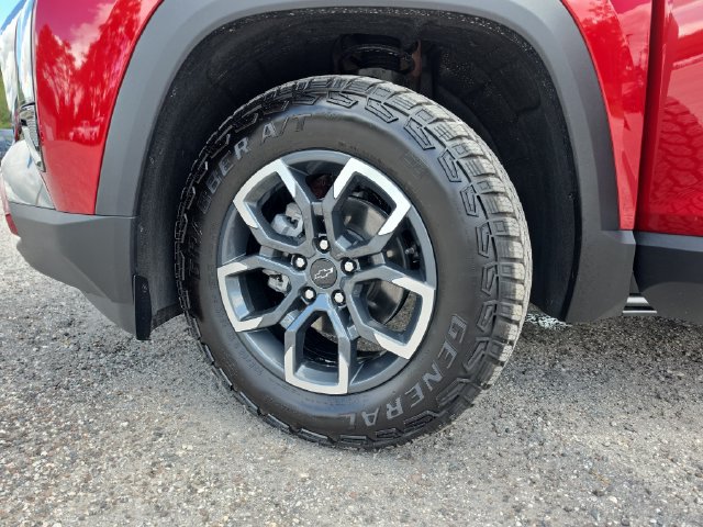 Used 2026 Chevrolet Equinox ACTIV w/ Convenience Package III AWD/4WD image 28