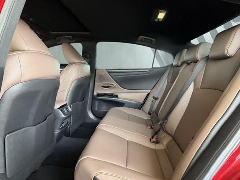 Certified 2025 Lexus ES 350 w/ Premium Package FWD image 11