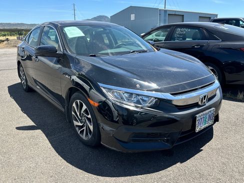 Used 2016 Honda Civic EX image 2