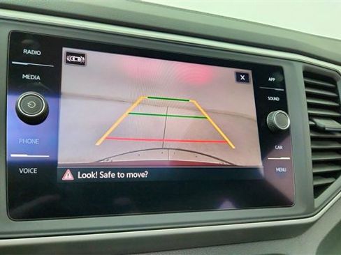 Used 2021 Volkswagen Atlas Cross Sport SE w/ Panoramic Sunroof Package image 44