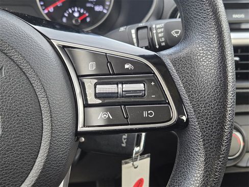 Certified 2024 Kia Forte LXS image 28
