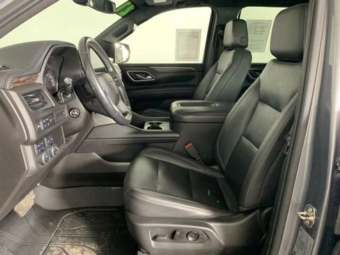 Used 2021 Chevrolet Tahoe Z71 w/ Luxury Package AWD/4WD image 21