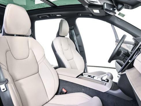 New 2026 Volvo XC90 T8 Ultra w/ Protection Package Premier AWD/4WD image 21