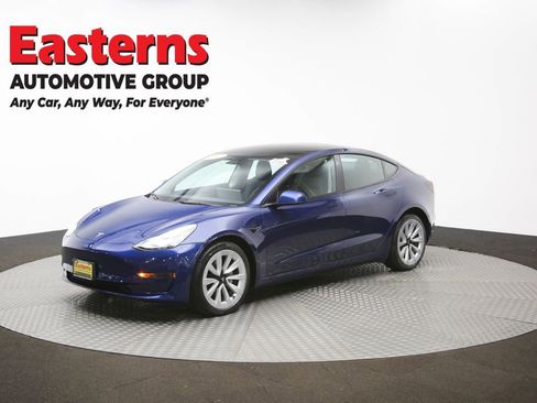 Used 2022 Tesla Model 3 Standard Range image 54