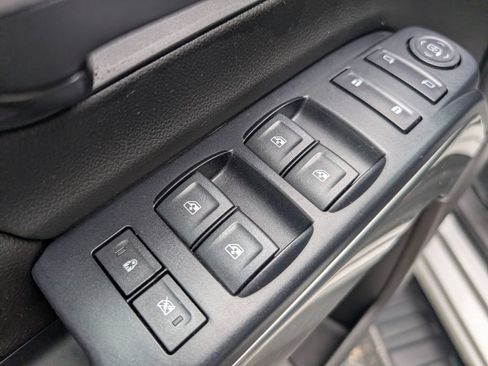 Used 2018 Chevrolet Silverado 1500 LT w/ All Star Edition AWD/4WD image 15