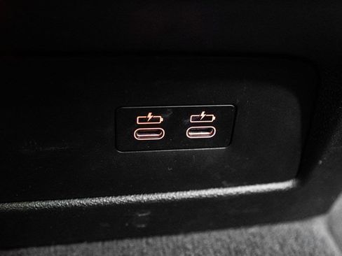 Used 2024 BMW X7 xDrive40i w/ Parking Assistance Package image 34