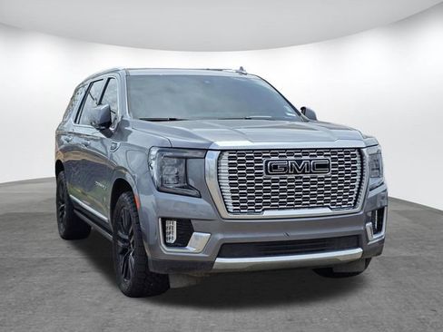 Used 2021 GMC Yukon Denali w/ Denali Ultimate Package RWD image 9