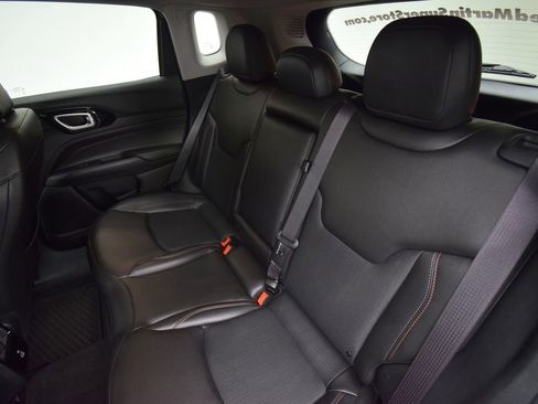 Used 2022 Jeep Compass Trailhawk w/ Trailhawk Convenience Group AWD/4WD image 24