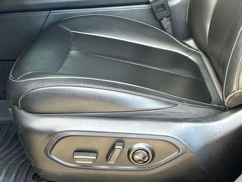 Used 2024 Jeep Grand Cherokee Limited RWD image 17