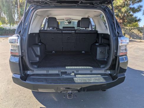 Used 2024 Toyota 4Runner SR5 Premium image 30