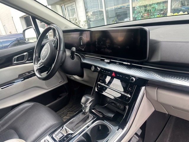 Used 2022 Kia Carnival SX Prestige FWD image 12