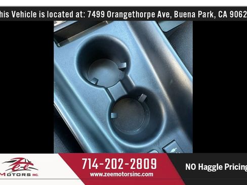 Used 2020 Toyota Prius LE FWD image 38