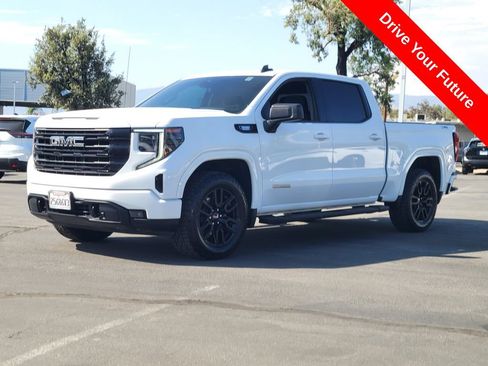 Used 2023 GMC Sierra 1500 Elevation w/ LPO, Elevation Black Package AWD/4WD image 2