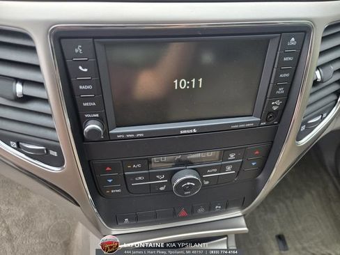 Used 2011 Jeep Grand Cherokee Laredo AWD/4WD image 24