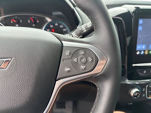 Used 2023 Chevrolet Traverse RS image 28