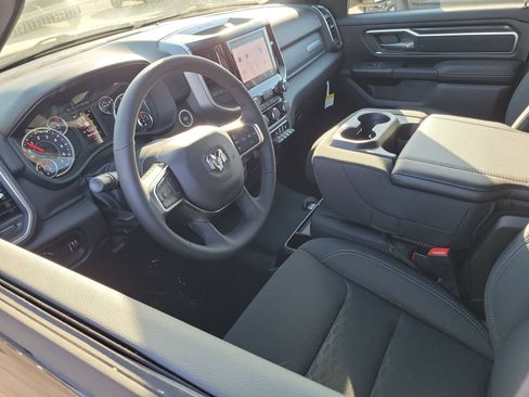 New 2026 RAM 1500 Big Horn AWD/4WD image 3
