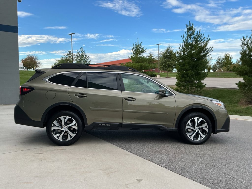 Certified 2022 Subaru Outback Limited AWD/4WD image 15