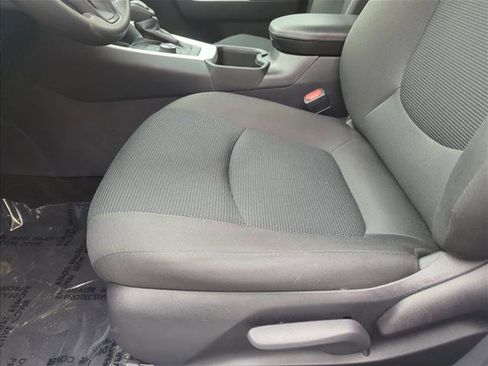 Used 2025 Toyota RAV4 LE AWD/4WD image 13