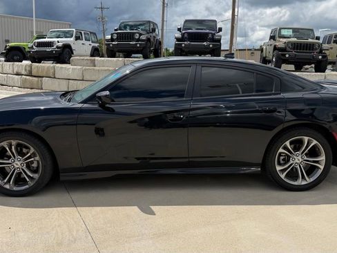 Used 2021 Dodge Charger R/T RWD image 2