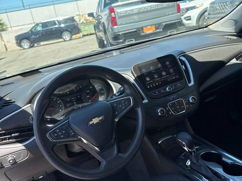 Used 2024 Chevrolet Malibu LT FWD image 24