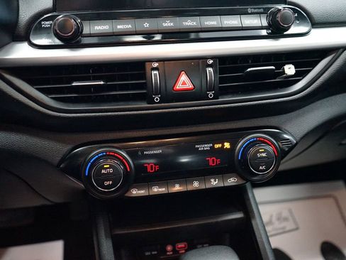 Used 2019 Kia Forte LXS image 34