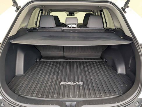 Certified 2025 Toyota RAV4 XLE w/ Convenience Package AWD/4WD image 8