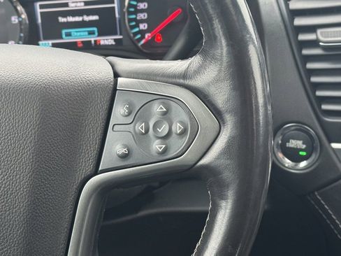 Used 2020 Chevrolet Suburban LT image 19