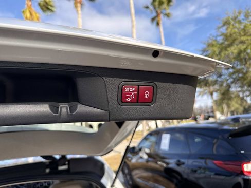 Used 2022 Mercedes-Benz GLC 300 image 11