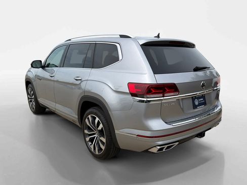 Used 2023 Volkswagen Atlas SEL Premium AWD/4WD image 4