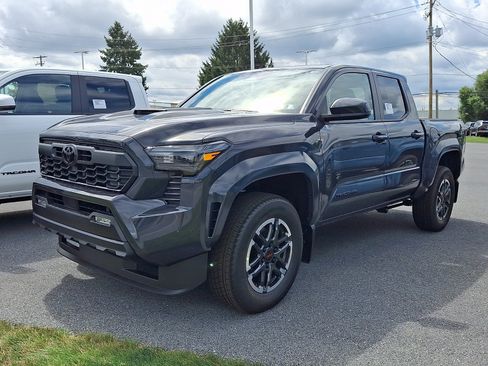 New 2026 Toyota Tacoma TRD Sport AWD/4WD image 3